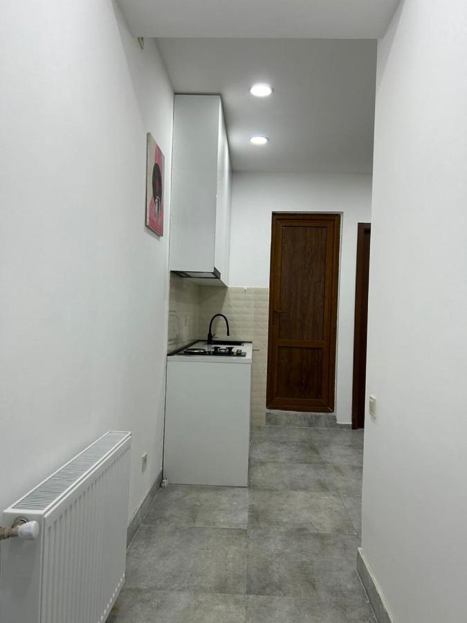 Apartment White Corner In Old *